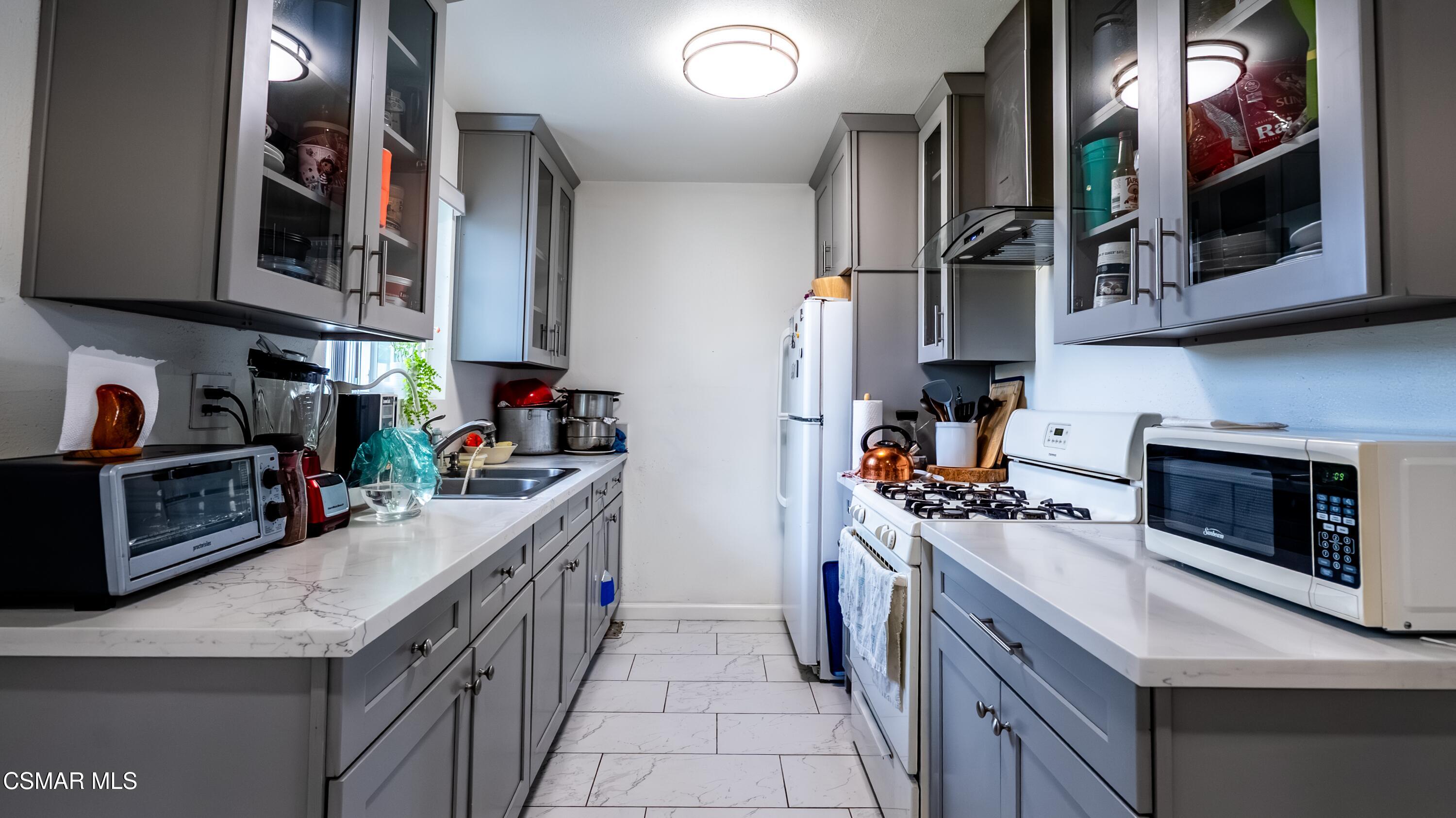 1163 W Ventura Street