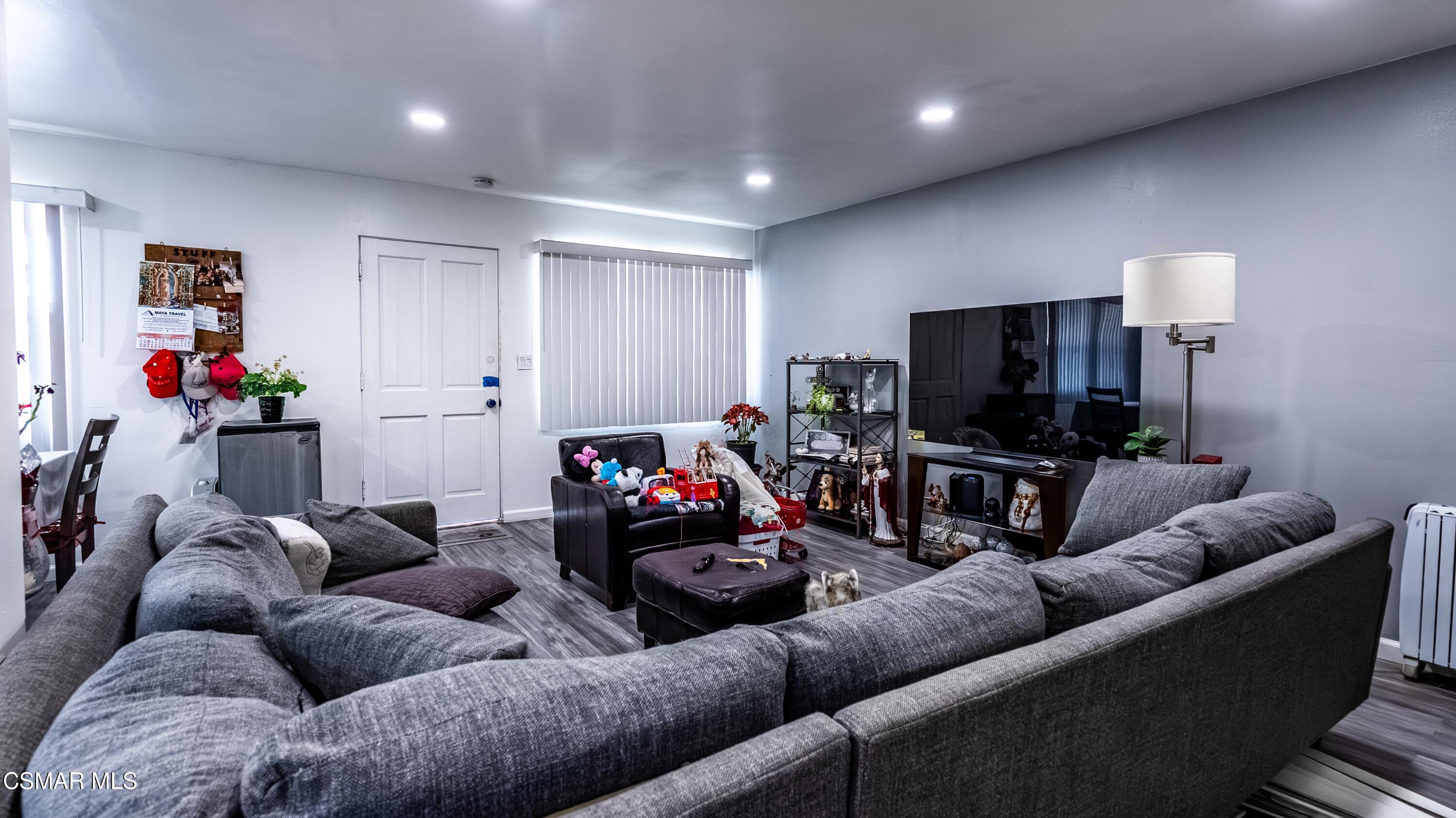 1163 W Ventura Street