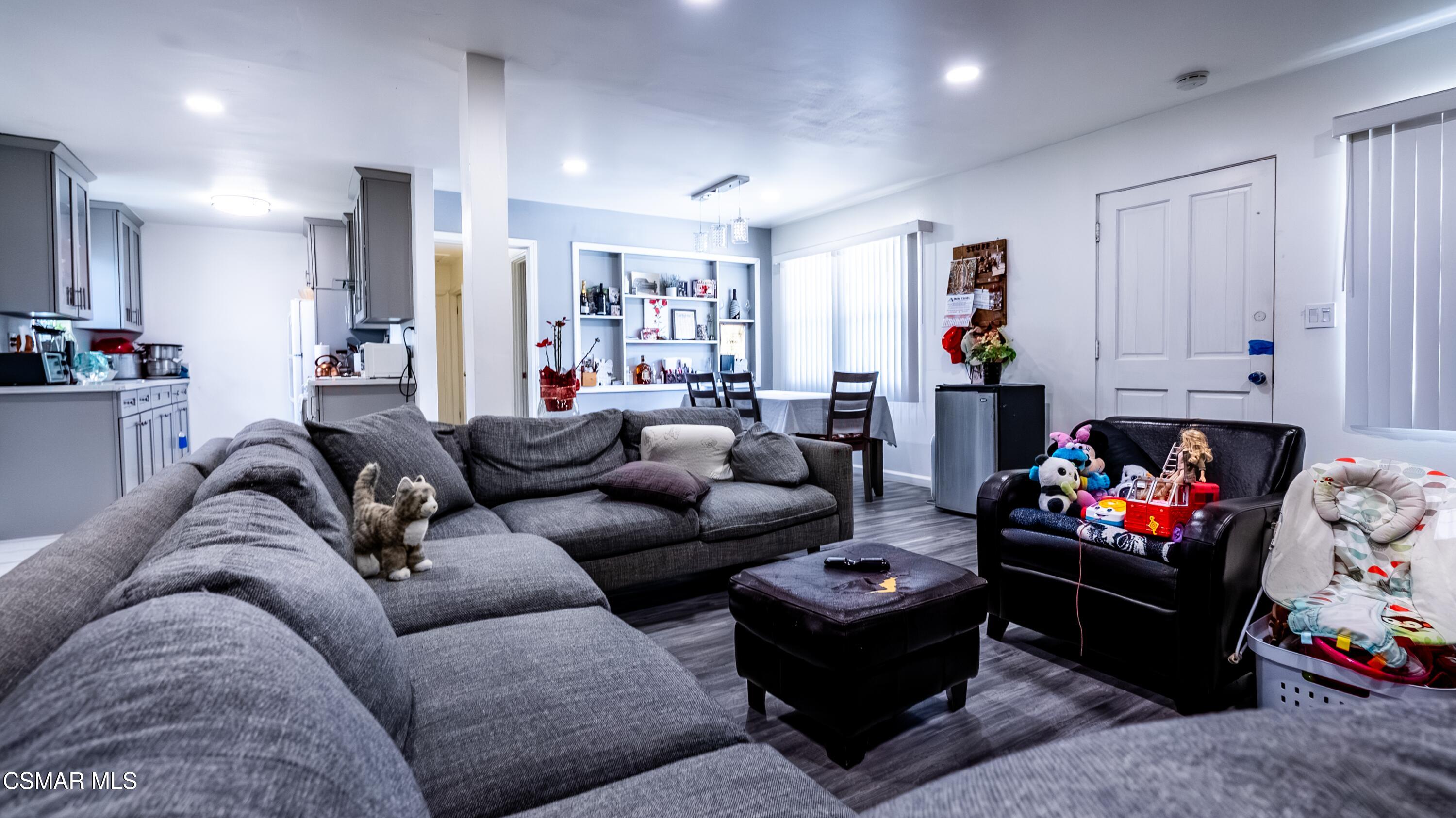 1163 W Ventura Street