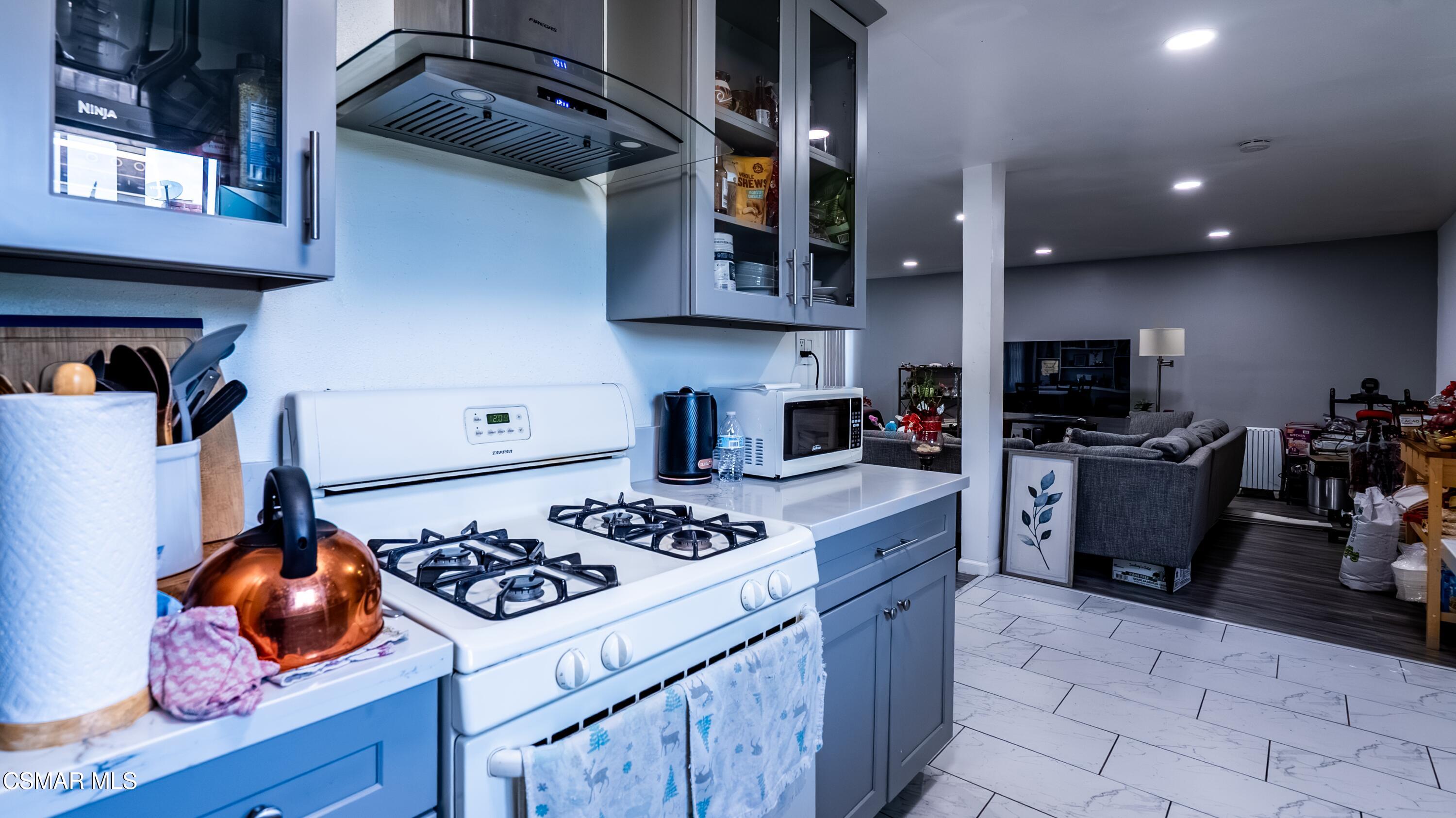 1163 W Ventura Street