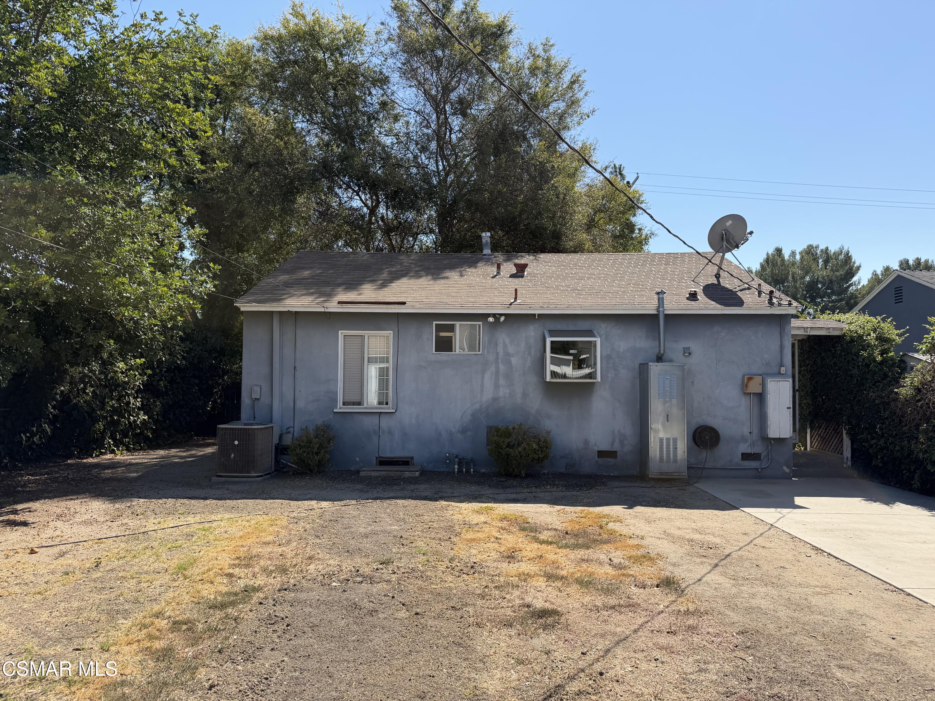 8847 Lindley Avenue