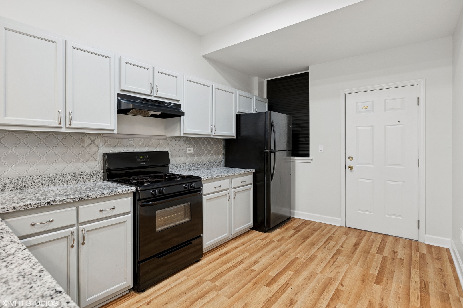 3706 S King Drive Unit: 1B