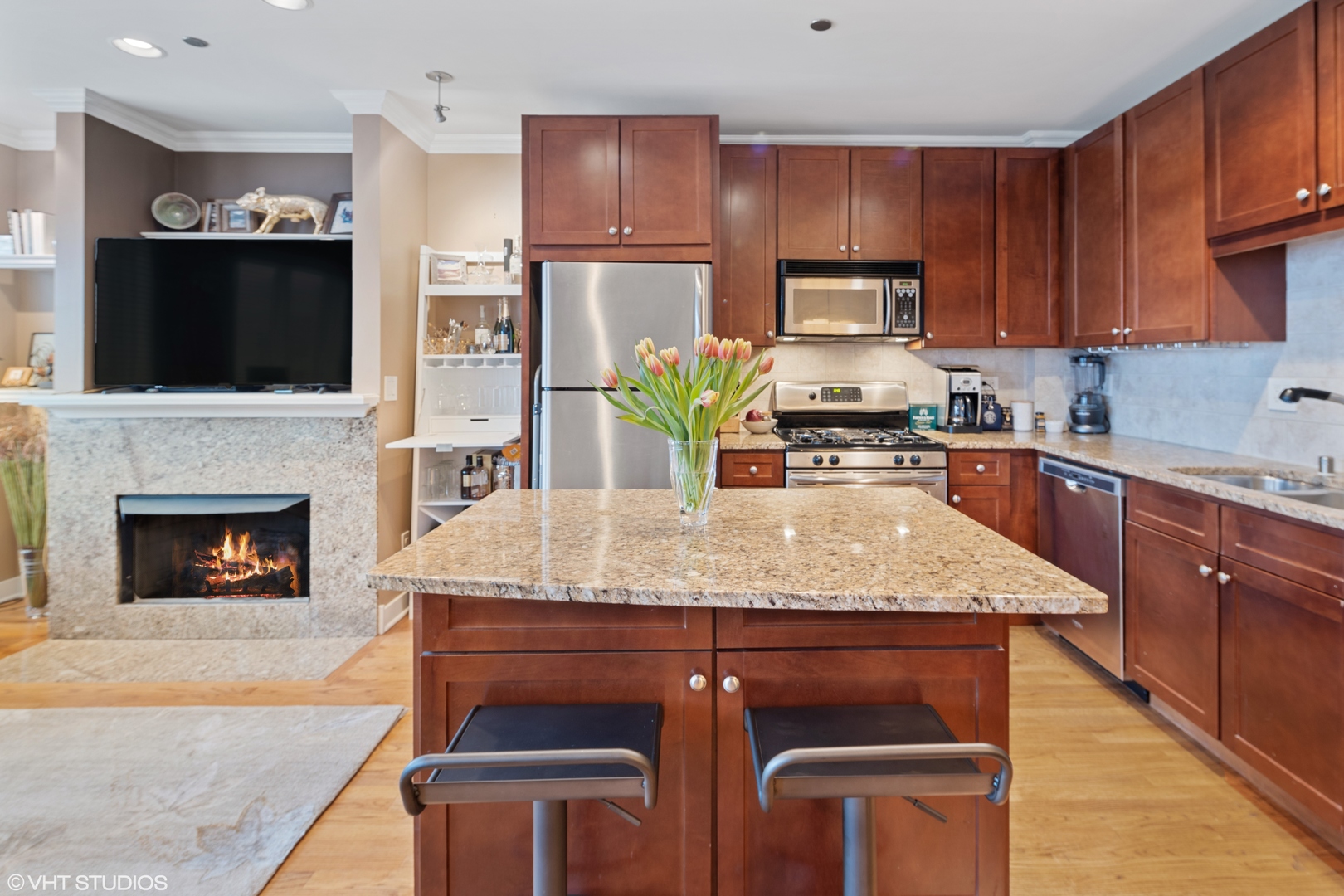 2700 N HALSTED Street Unit: 312