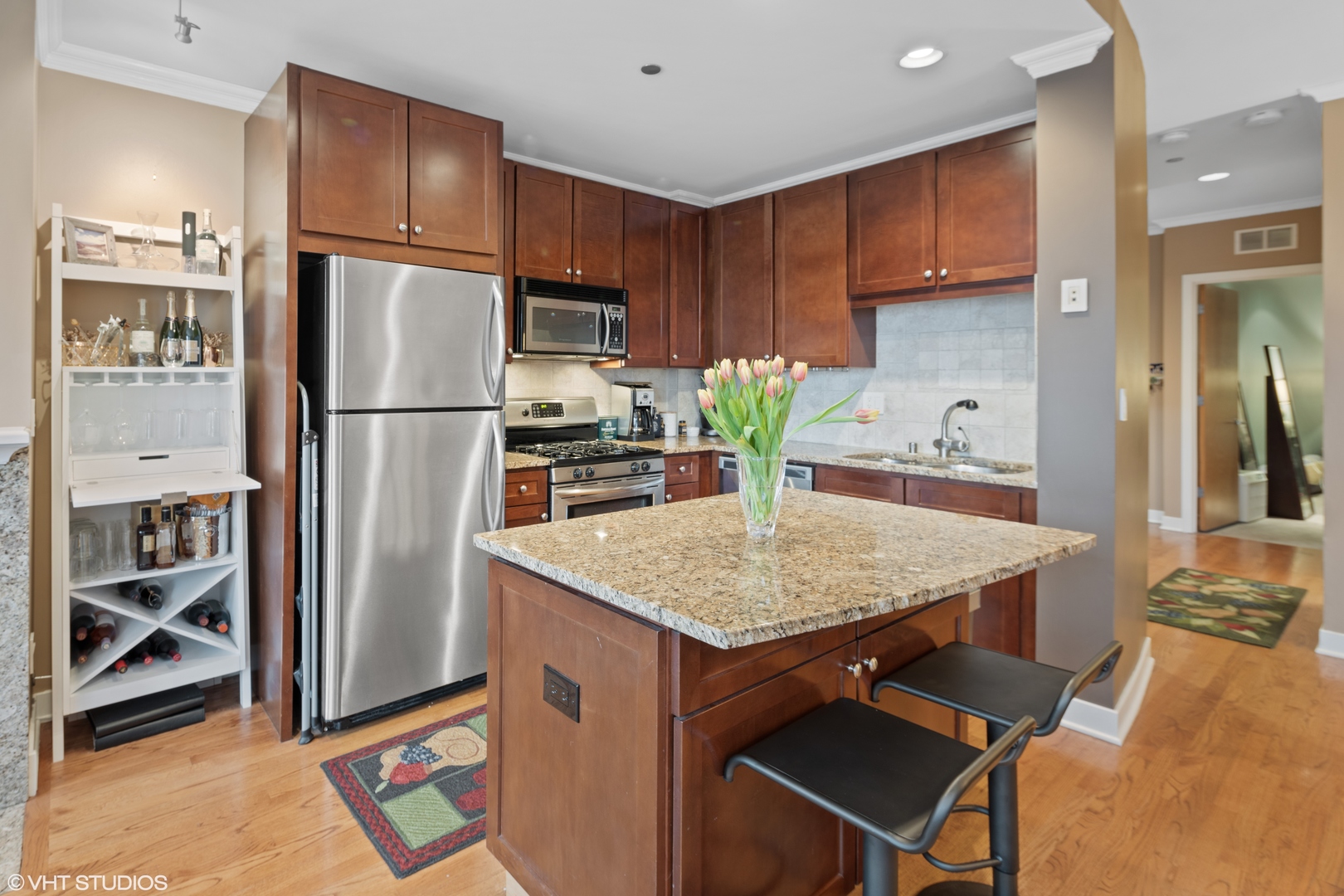 2700 N HALSTED Street Unit: 312