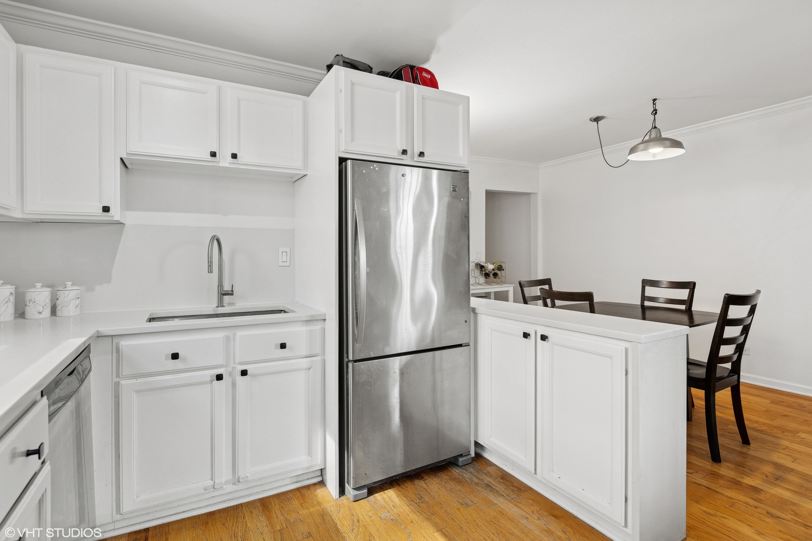 935 W Gunnison Street Unit: 3W