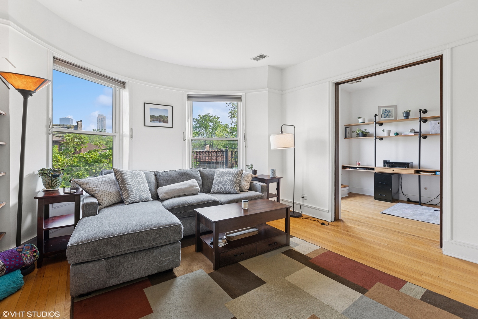 935 W Gunnison Street Unit: 3W