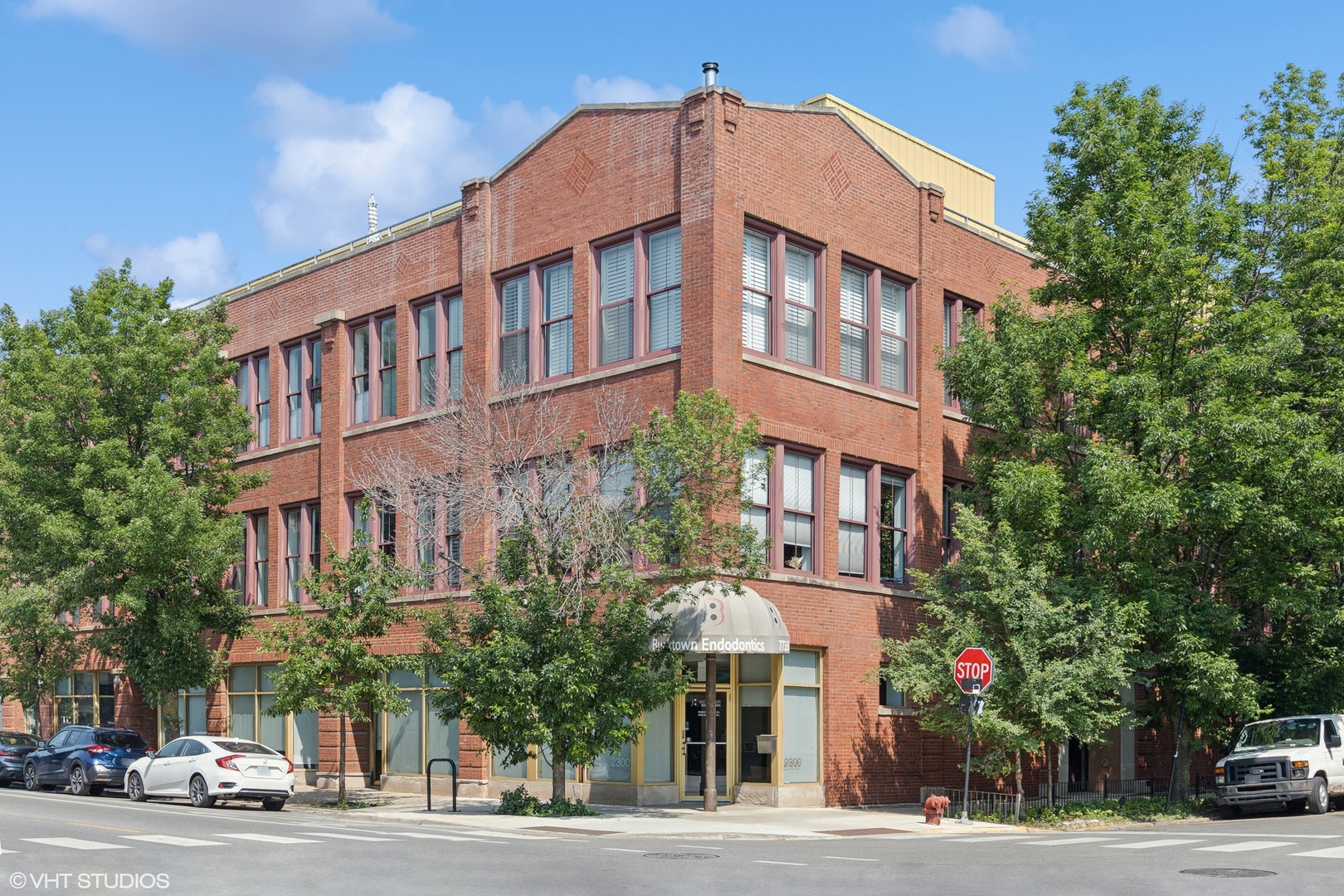 2300 W Armitage Avenue Unit: 7