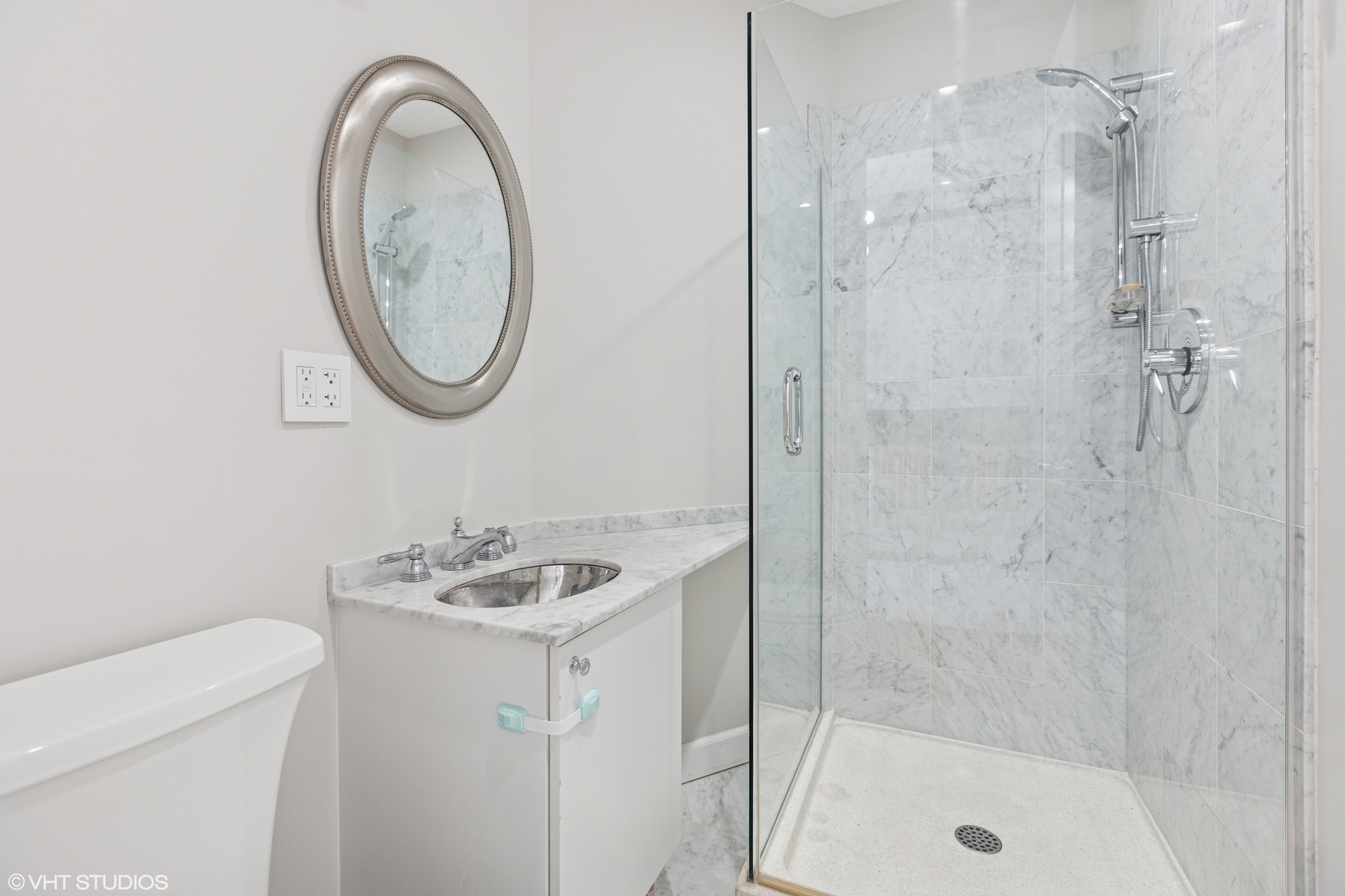 2300 W Armitage Avenue Unit: 7