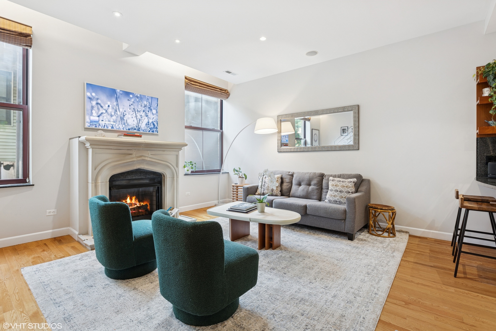 2300 W Armitage Avenue Unit: 7