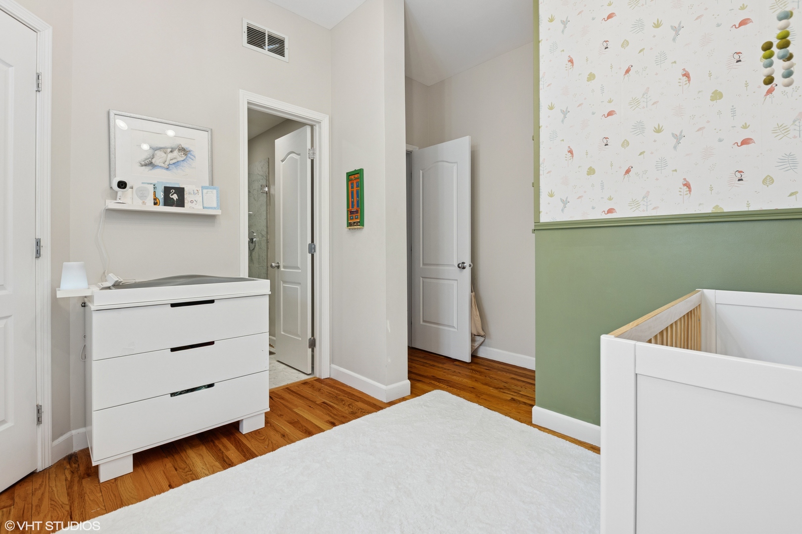 2300 W Armitage Avenue Unit: 7