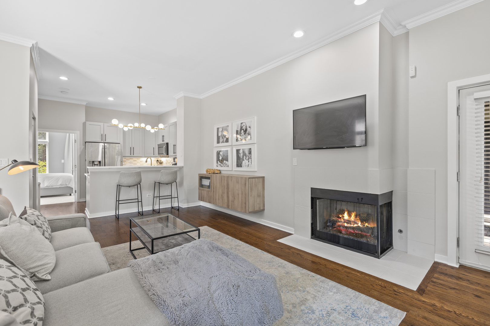 1701 W George Street Unit: 62