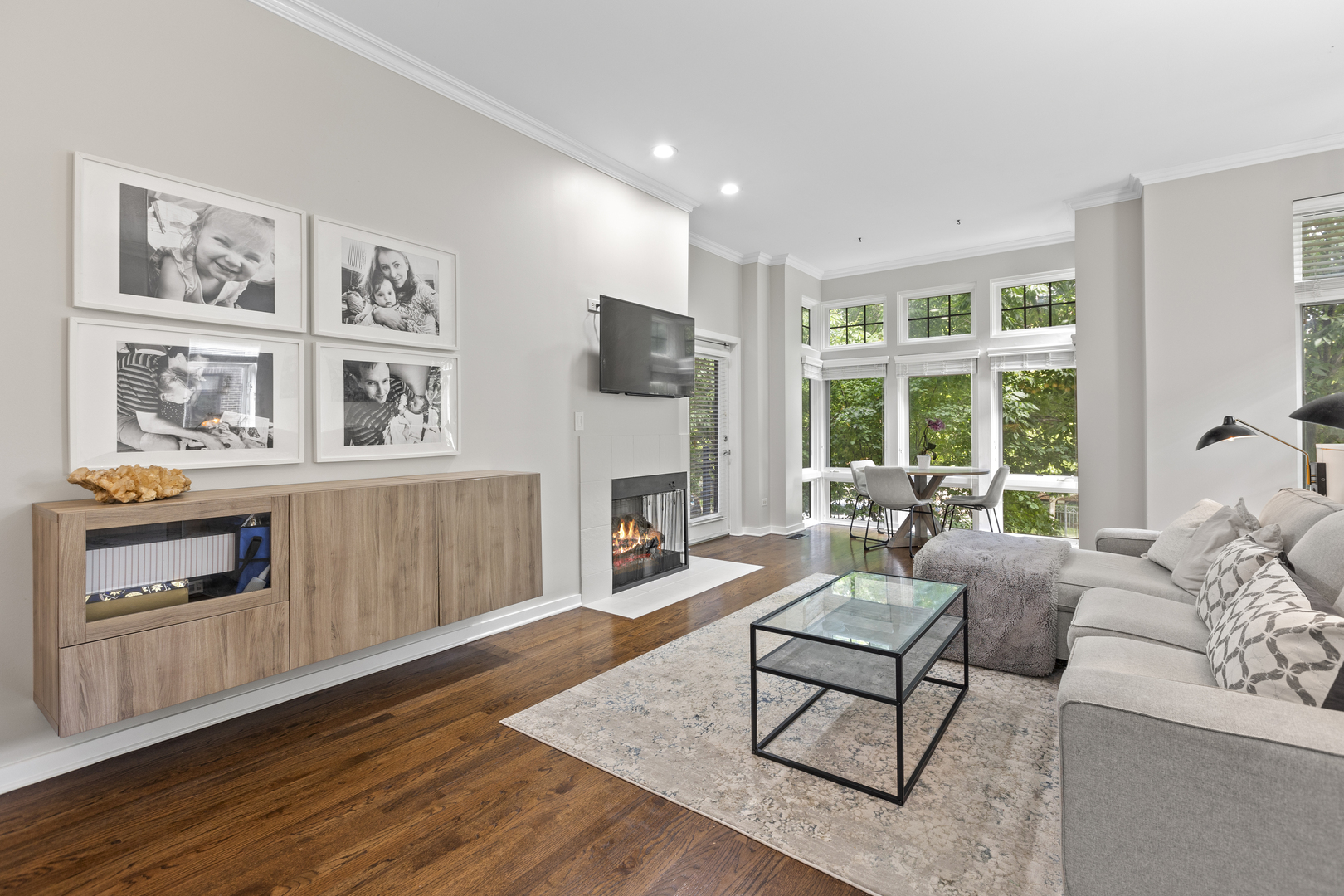 1701 W George Street Unit: 62