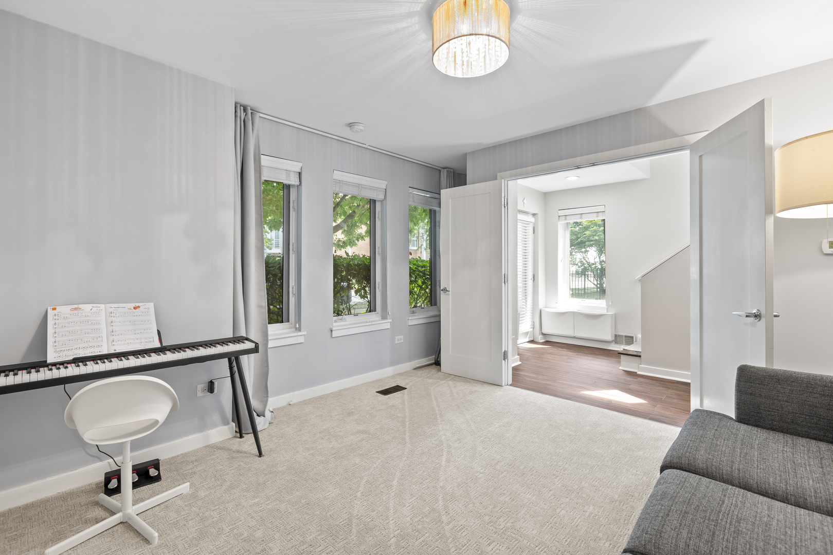 1701 W George Street Unit: 62