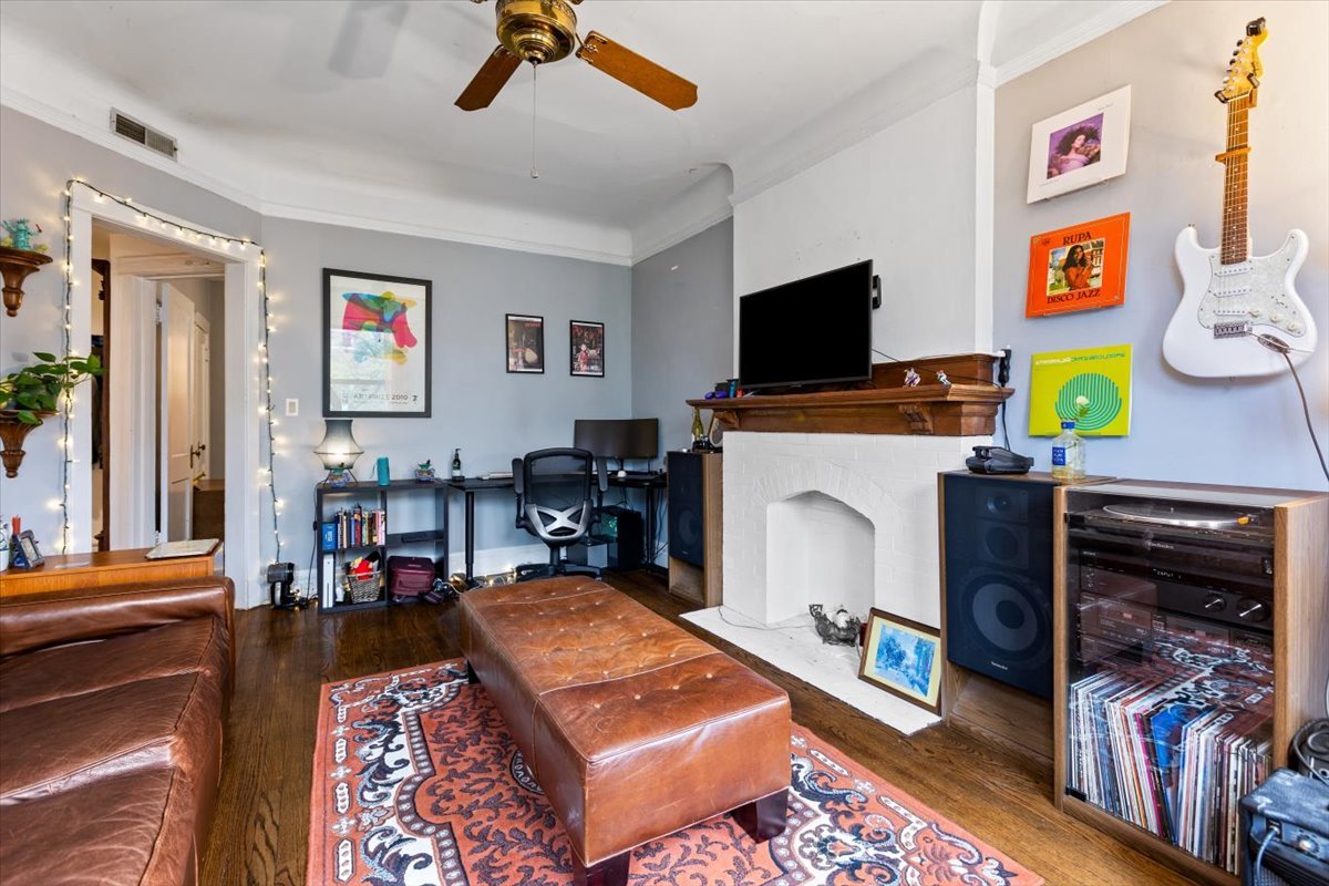 5114 N KENMORE Avenue Unit: 2N