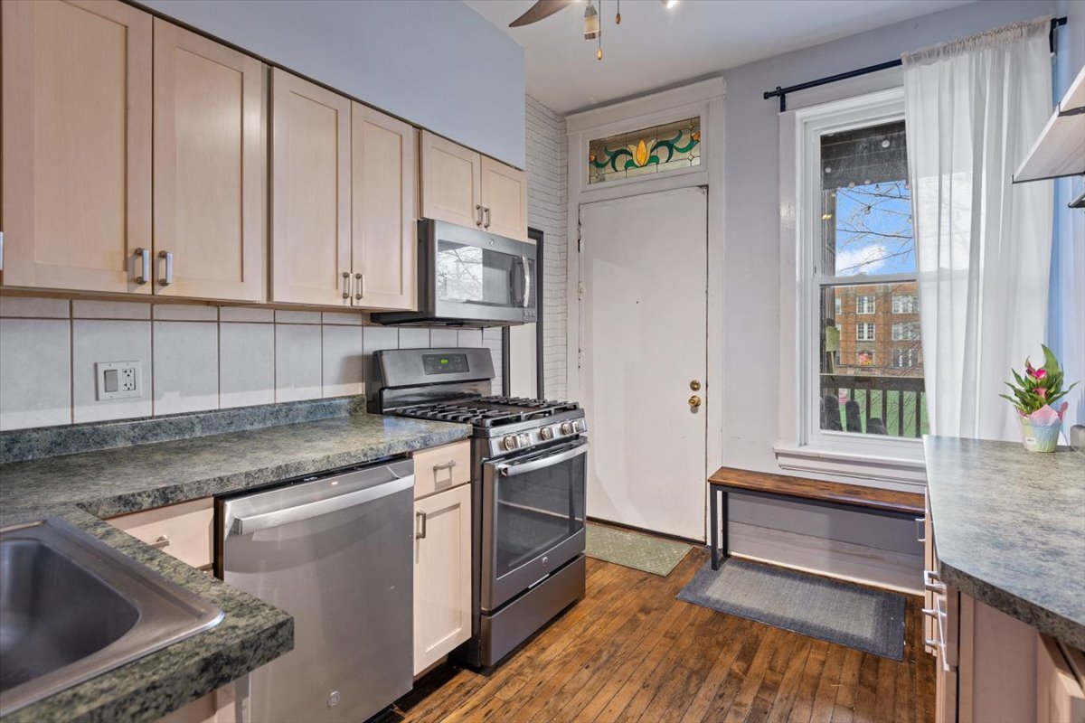 5114 N KENMORE Avenue Unit: 2N