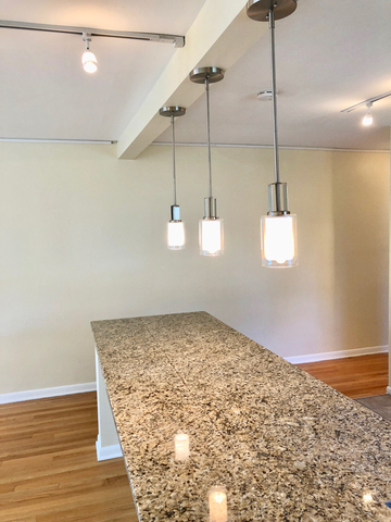 530 W Barry Avenue Unit: 4H