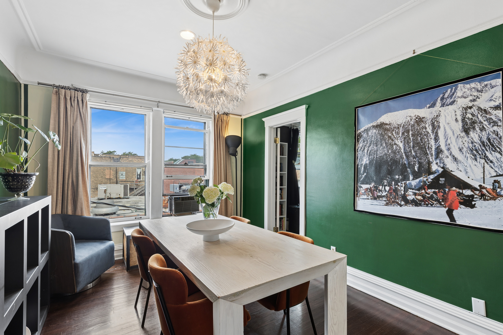 442 W Dickens Avenue Unit: 3