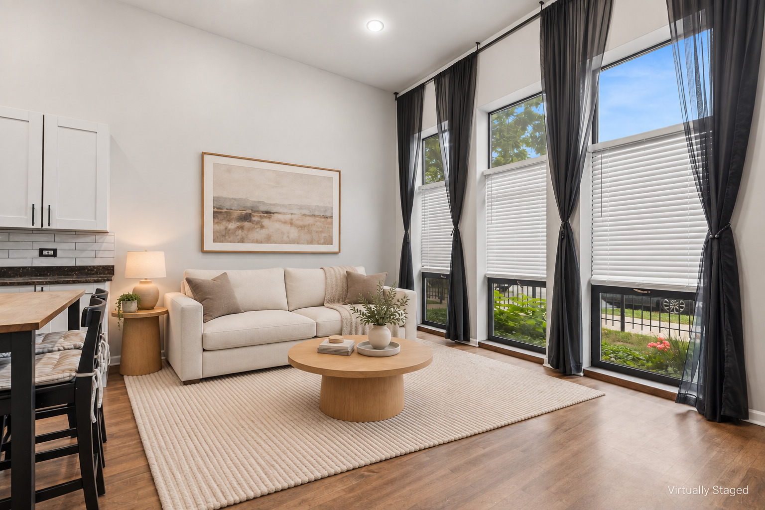 523 N Racine Avenue Unit: 1