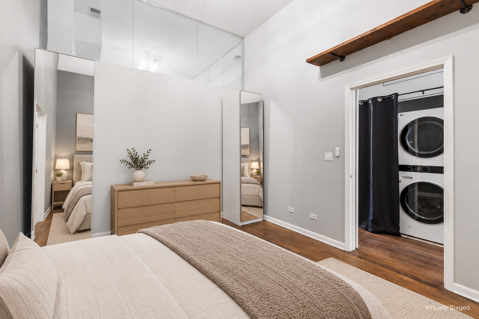 523 N Racine Avenue Unit: 1