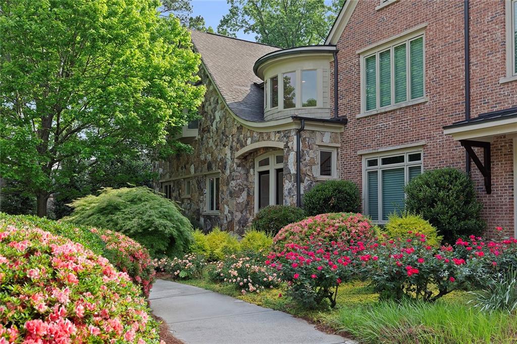 4835 Merlendale Court