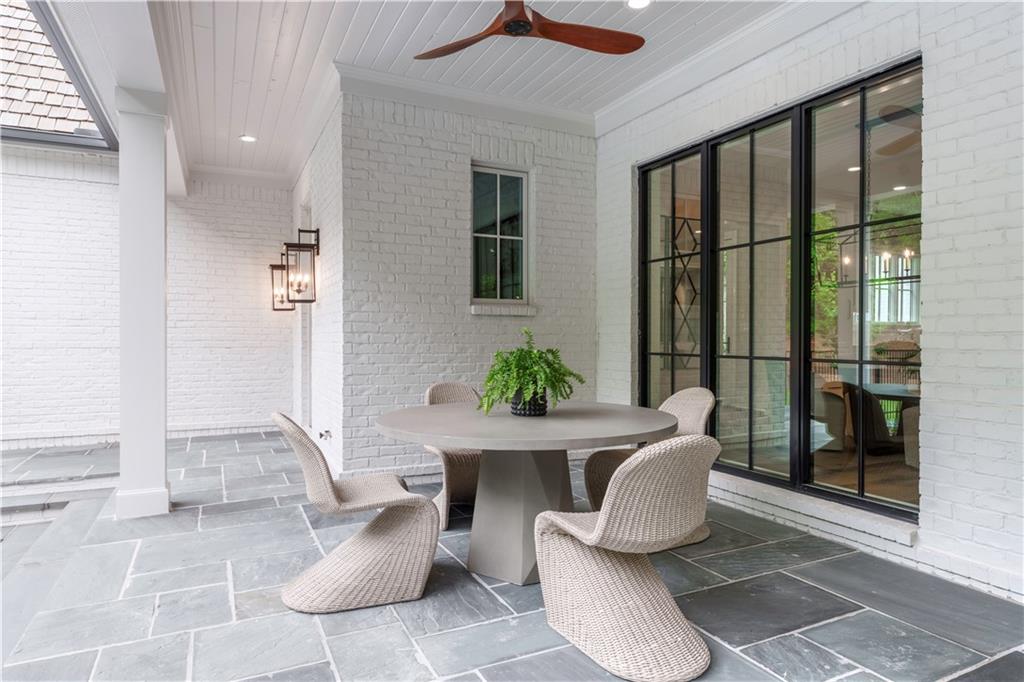 541 Londonberry Road