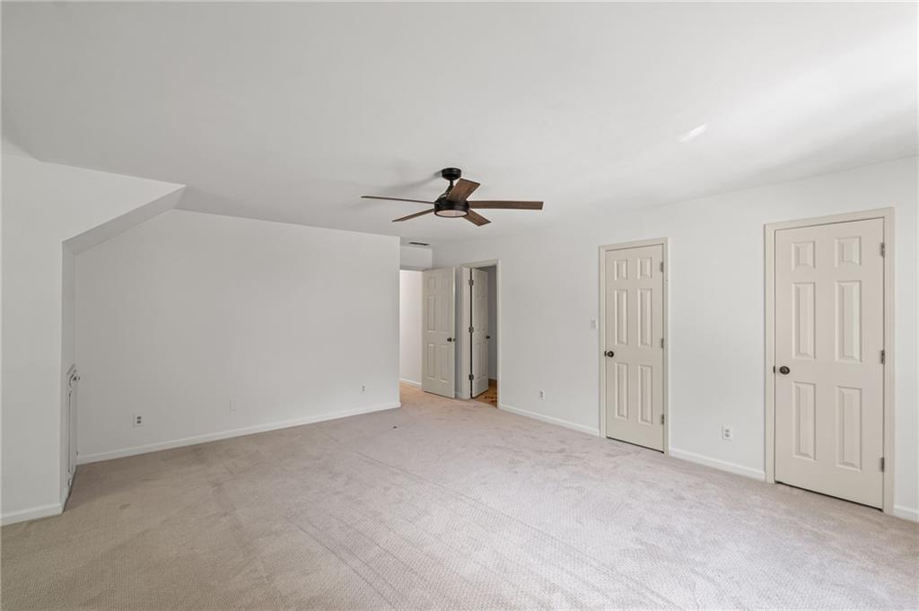 925 Ferncroft Court