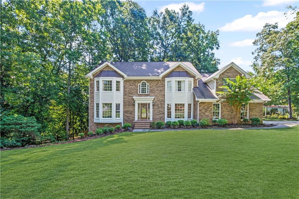 925 Ferncroft Court