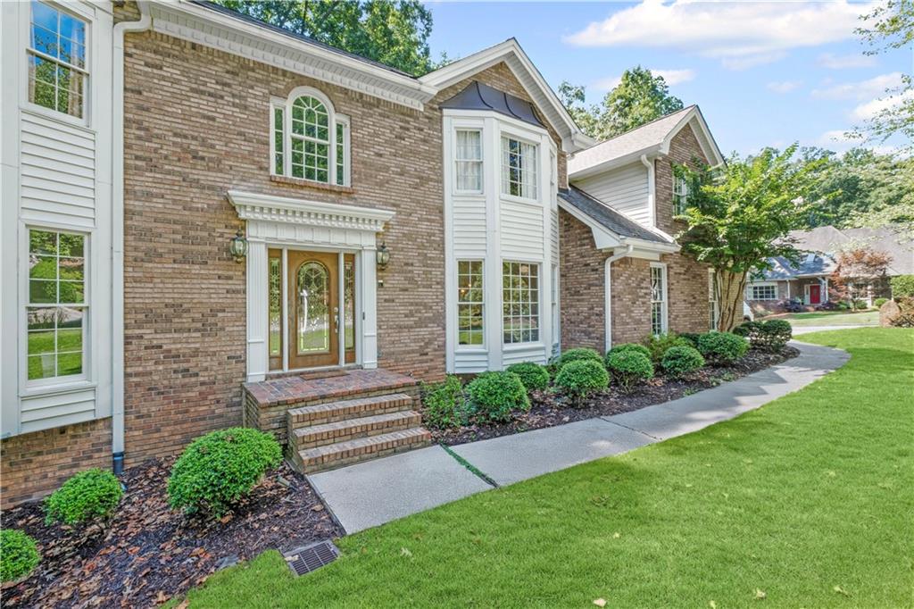 925 Ferncroft Court
