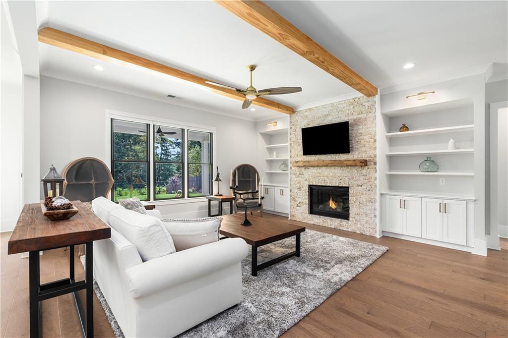 3933 N Cooper Lake Road SE