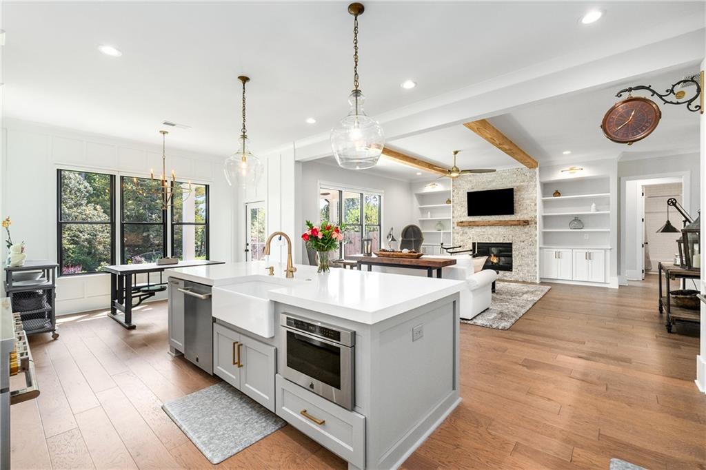 3933 N Cooper Lake Road SE