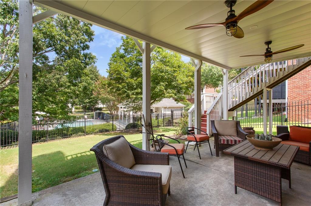 3522 Ivy Manor Road SE