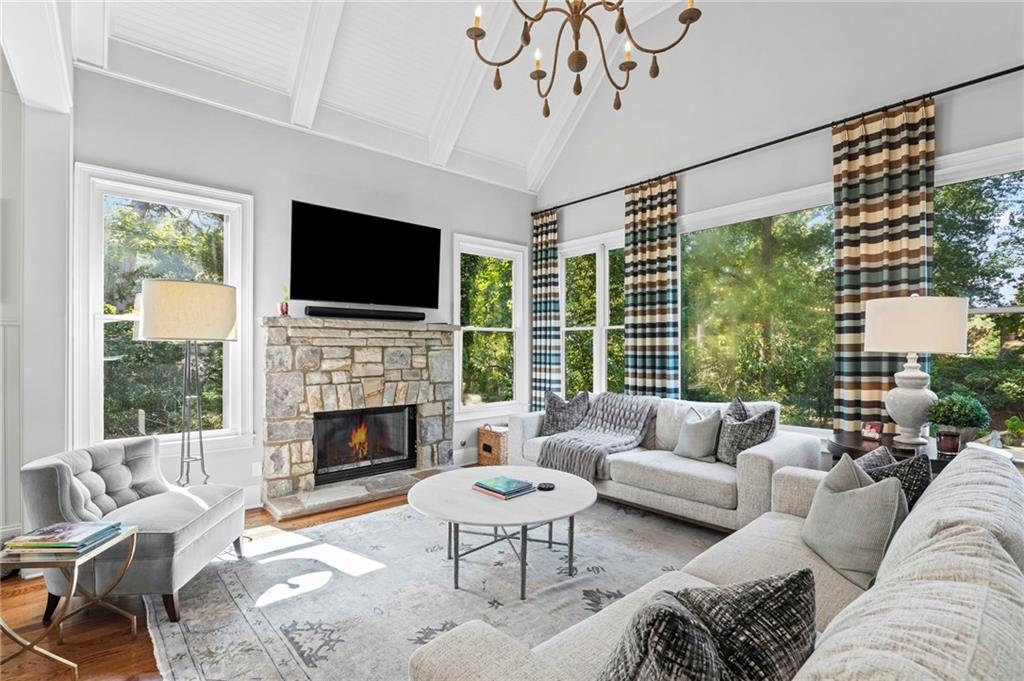 4724 Dudley Lane
