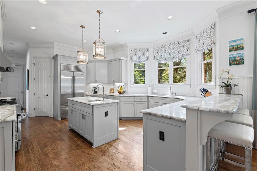 4724 Dudley Lane
