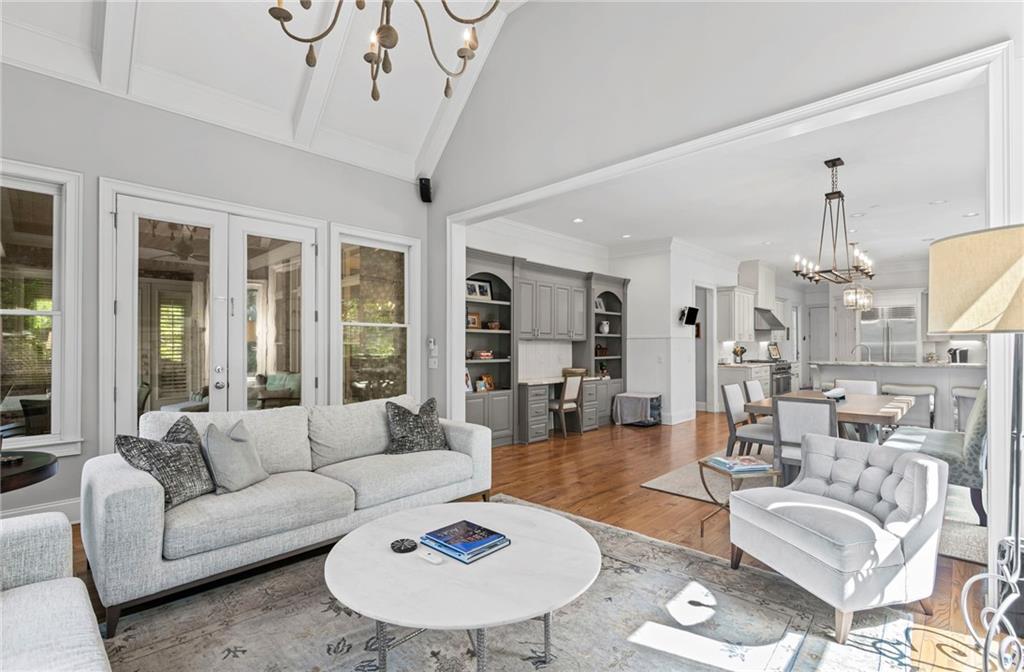 4724 Dudley Lane