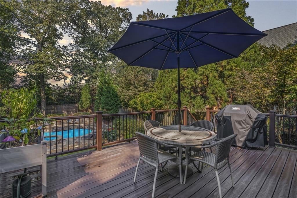 4724 Dudley Lane