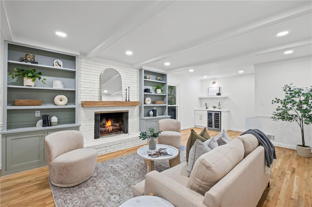 5287 Vernon Lake Drive