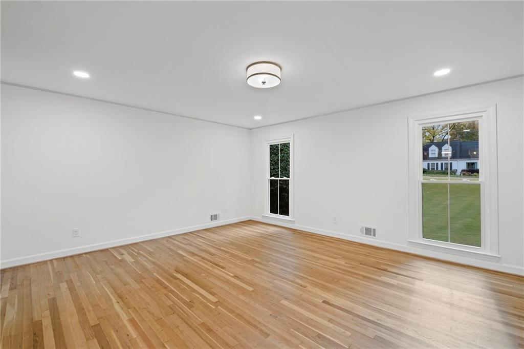 5287 Vernon Lake Drive