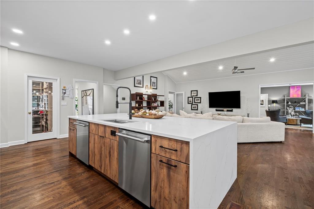 4720 Tall Pines Drive NW