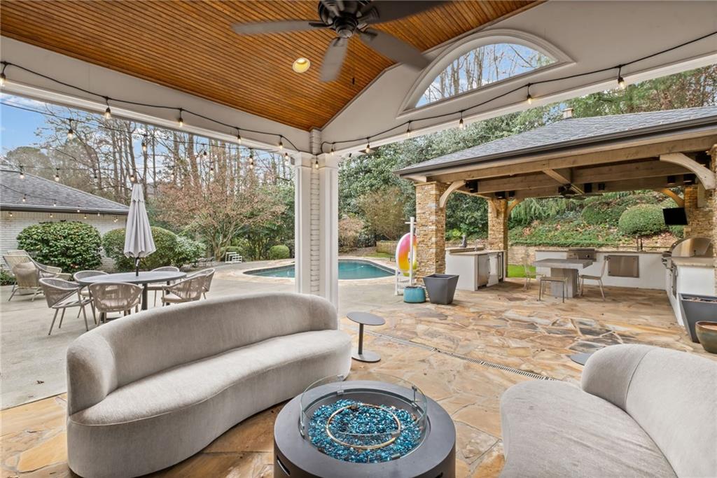 4720 Tall Pines Drive NW