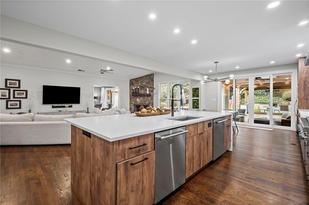 4720 Tall Pines Drive NW