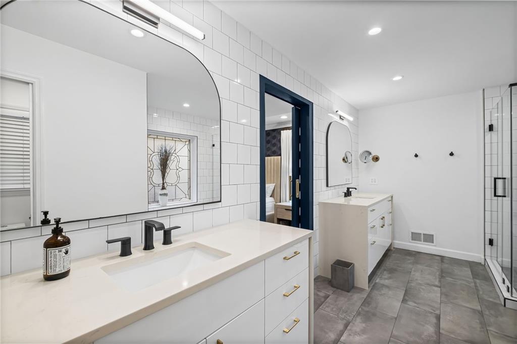 4720 Tall Pines Drive NW