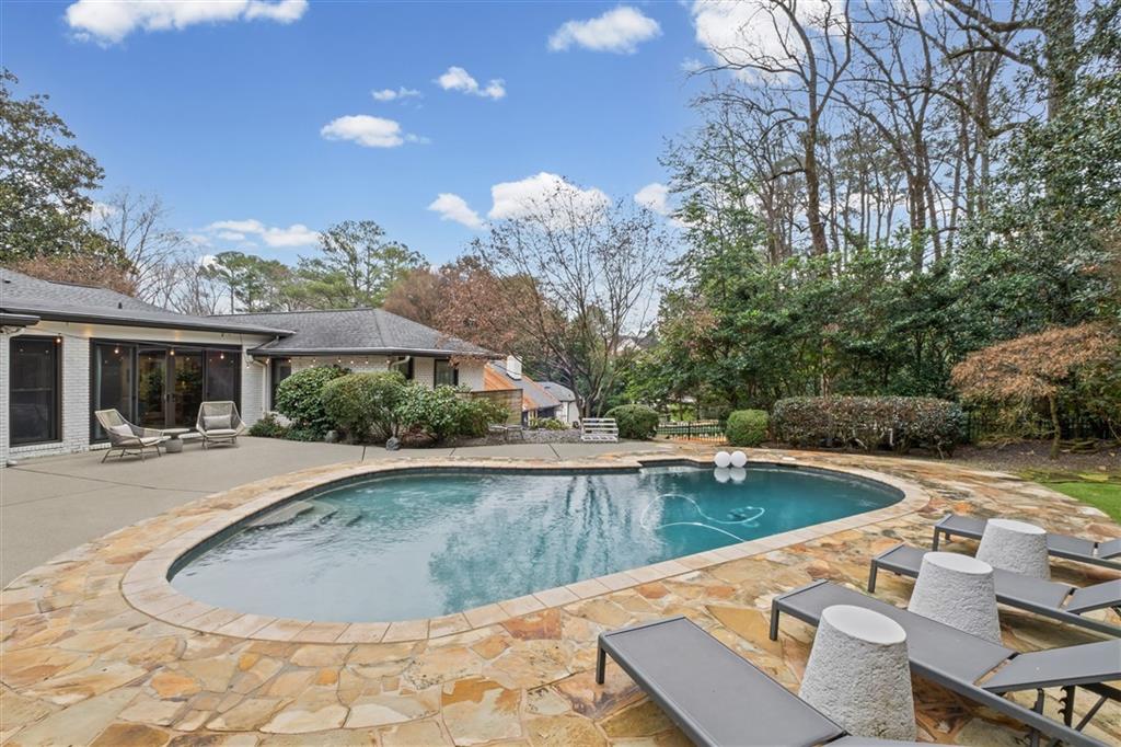 4720 Tall Pines Drive NW