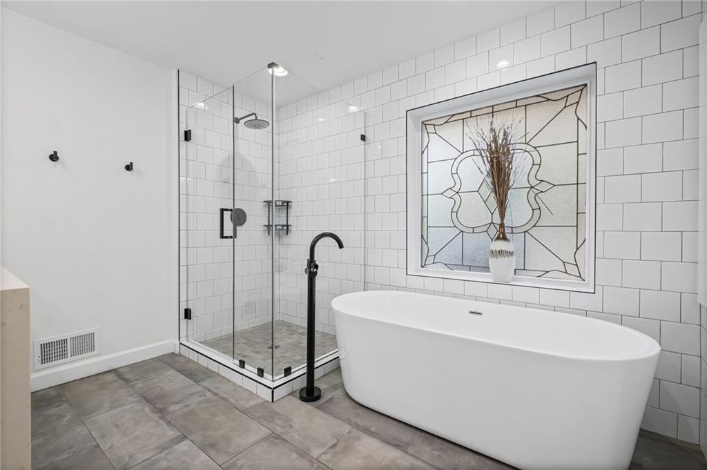 4720 Tall Pines Drive NW