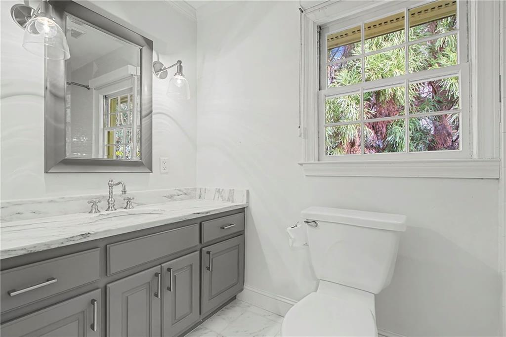 3819 N Stratford Road NE