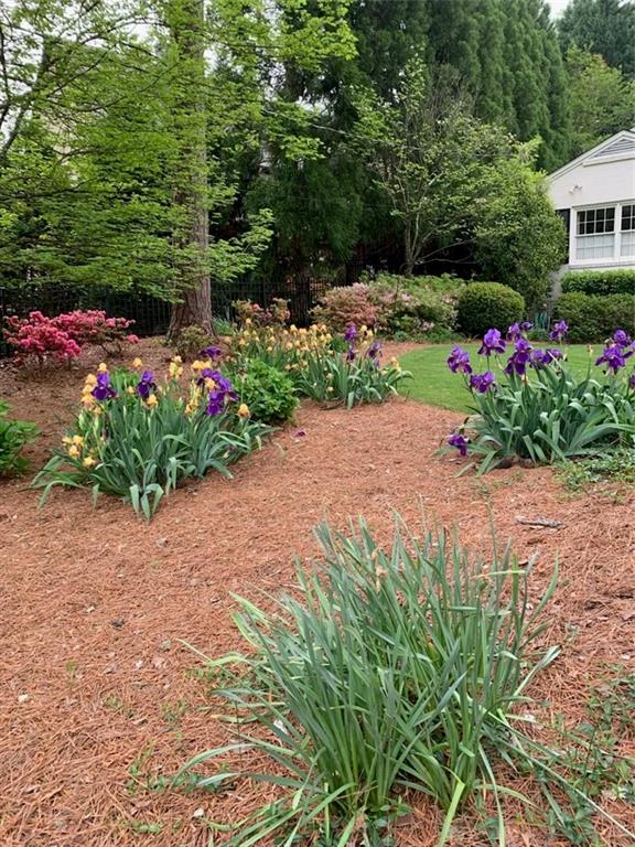 3819 N Stratford Road NE