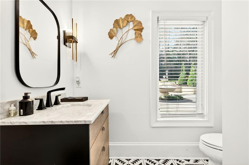 4979 Long Island Drive NW