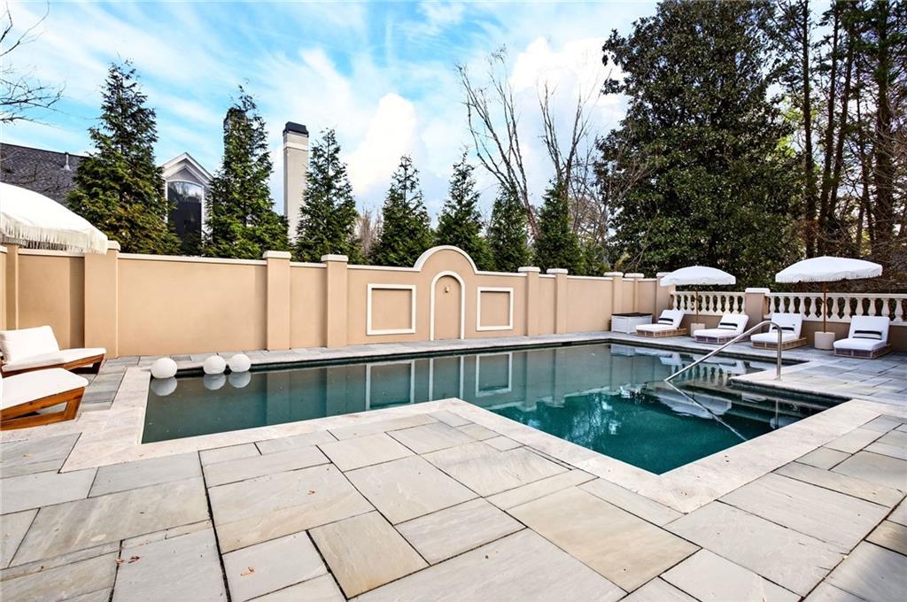 4979 Long Island Drive NW