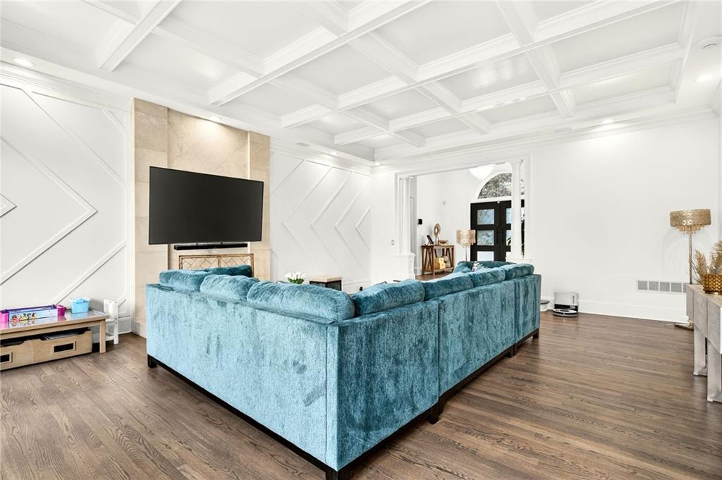 4979 Long Island Drive NW