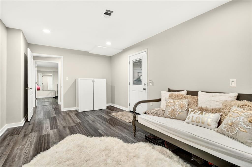 4979 Long Island Drive NW