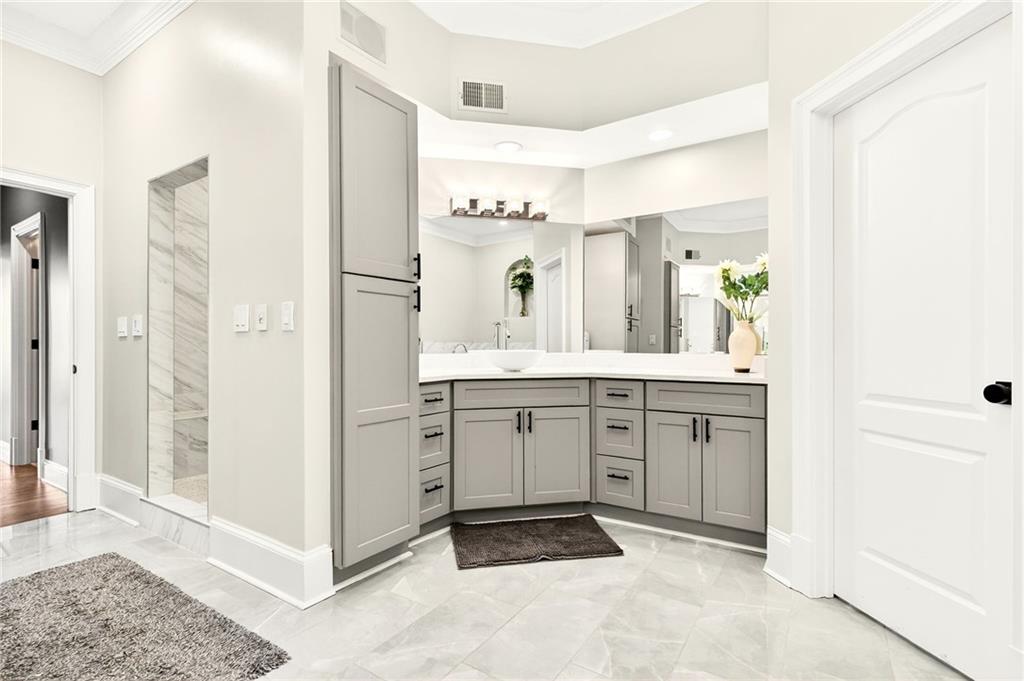 4979 Long Island Drive NW